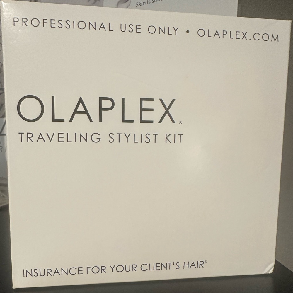Olaplex traveling styling kit